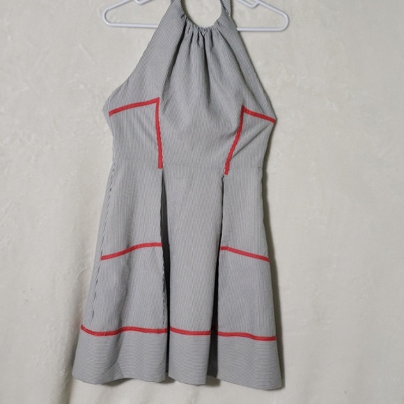 Jessica Simpson Dresses & Skirts - Jessica simpson dress zise 6.